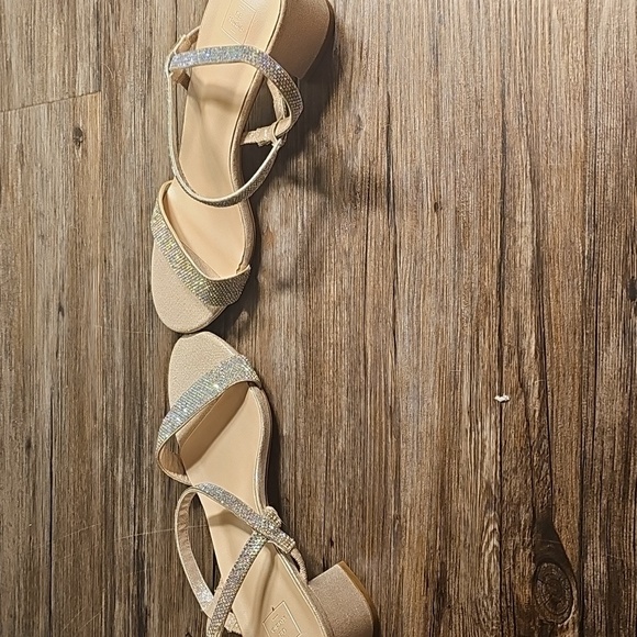 Womens DB Studio Elegant Glitzy Strappy Sandal Heels Sz 7 - Picture 6 of 6